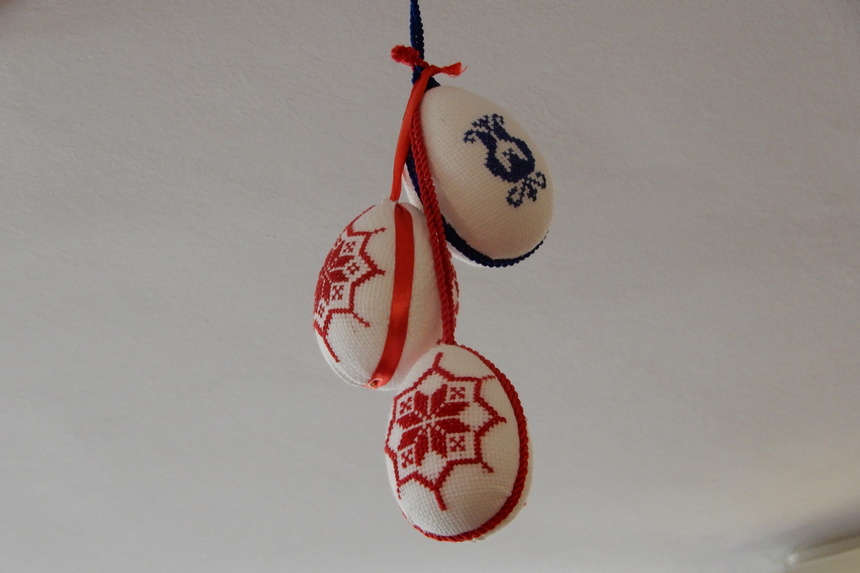 102 éves születésnapi köszöntő a locsolóbál keretében – JSZTIO